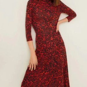 Gorgeous, slim-fitting stretchy red dress.